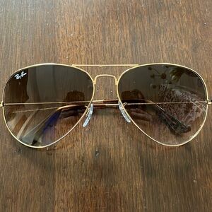Ray-Ban Rb3025 Classic Aviator